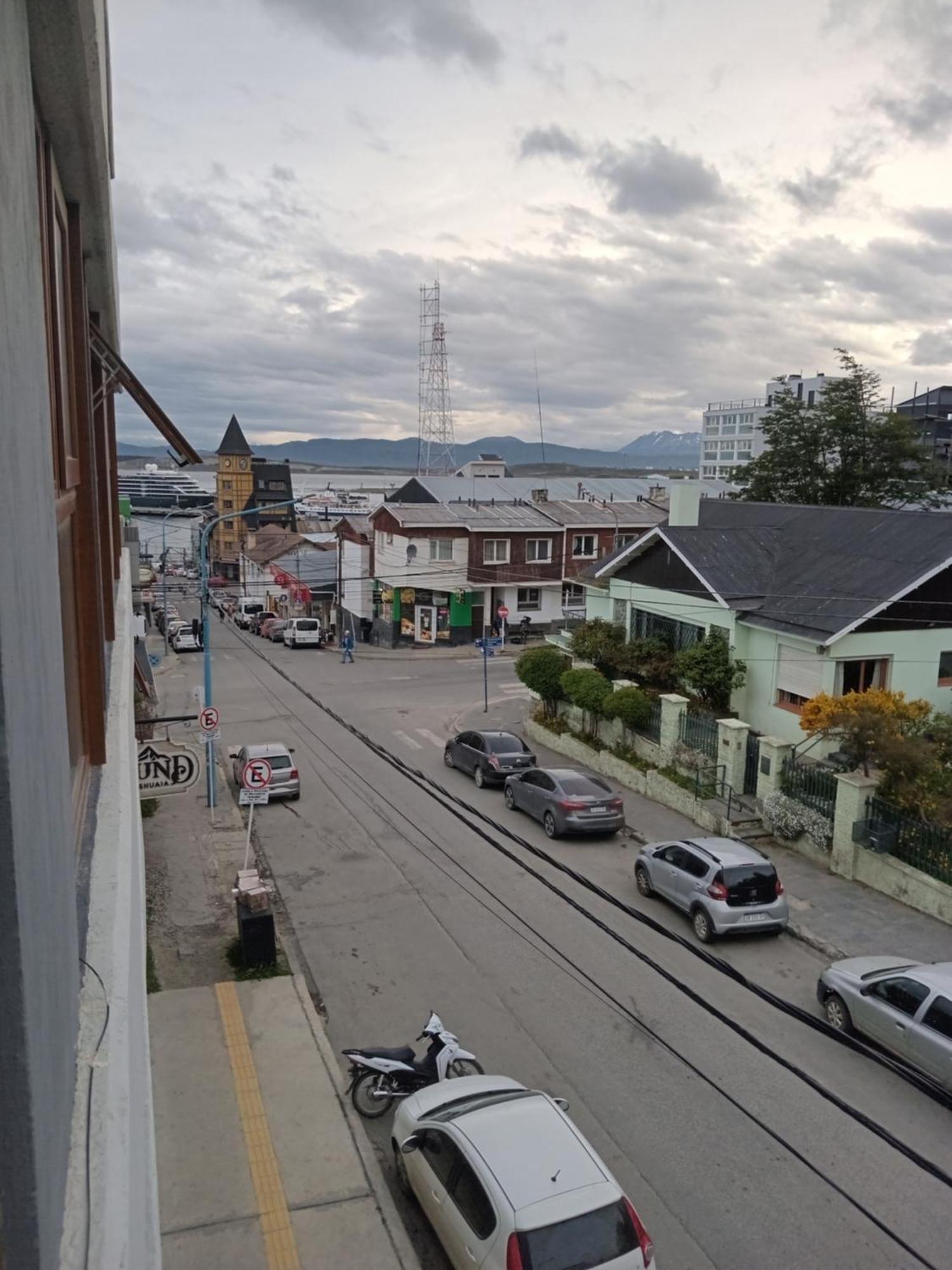Departamento Centrico Krenn Lägenhet Ushuaia Exteriör bild